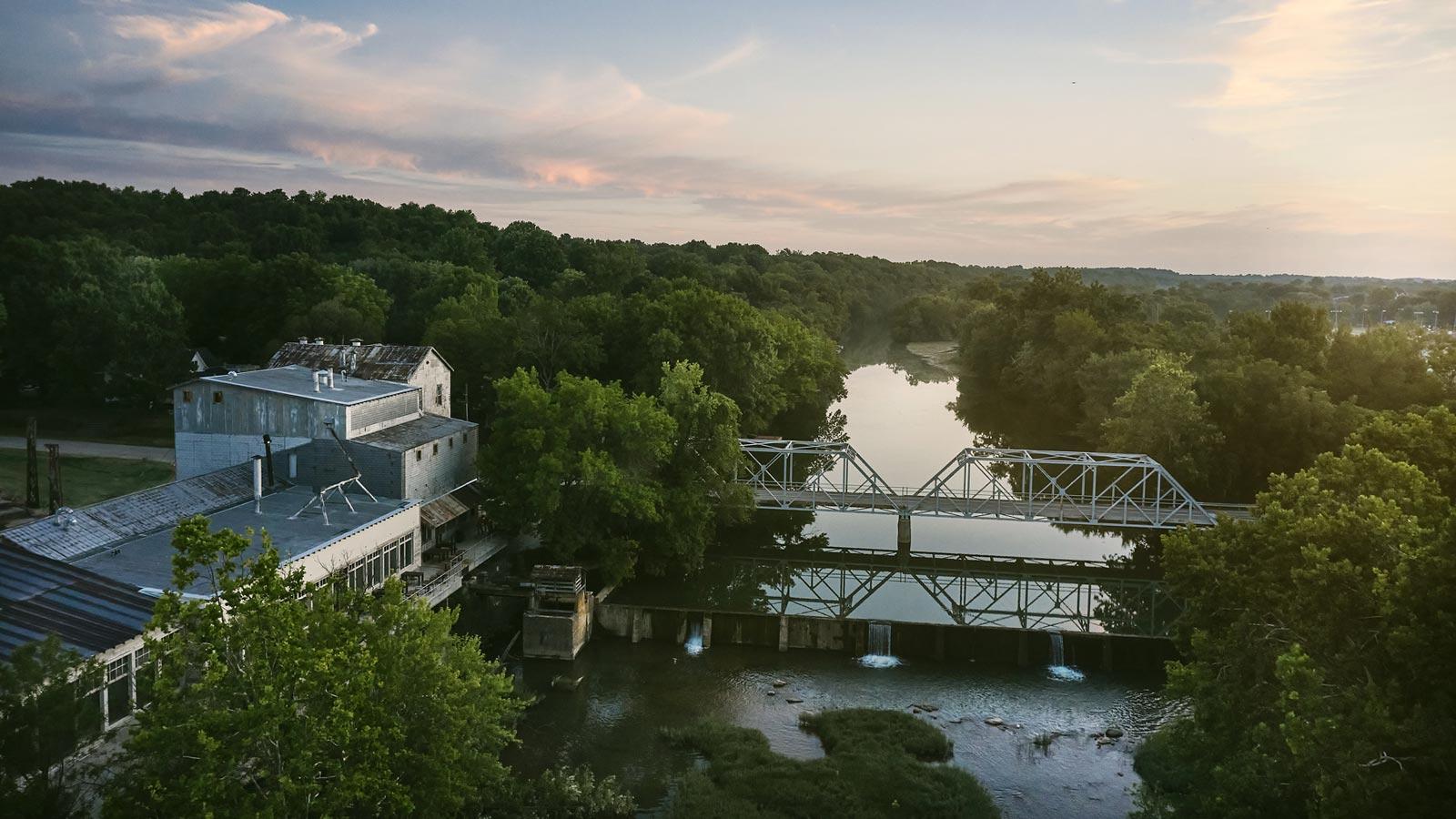1600x900 Finley Farms & The Ozark Mill
