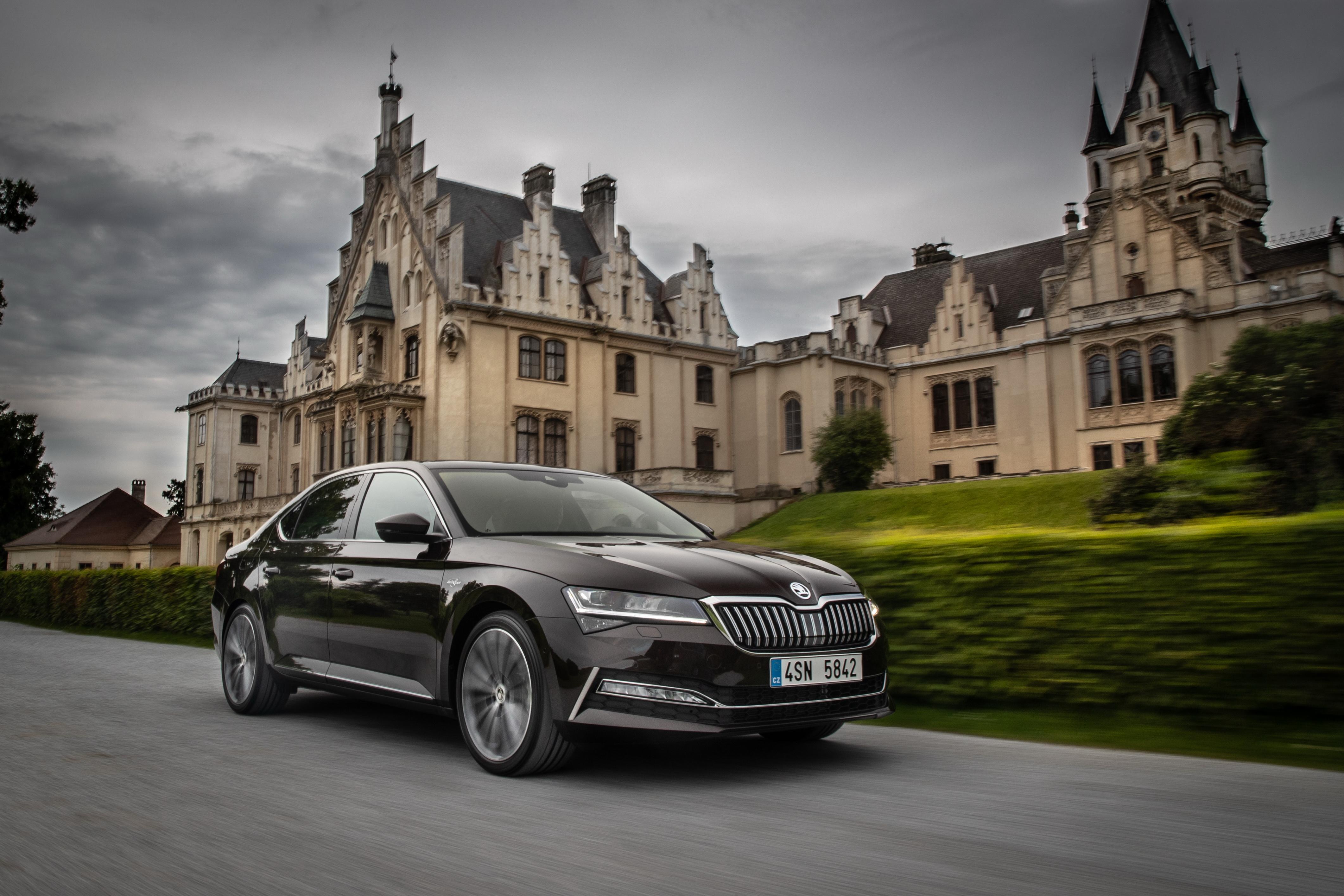 4244x2829 Car Silver Car Vehicle Skoda Skoda Superb Wallpaper:4244x2829