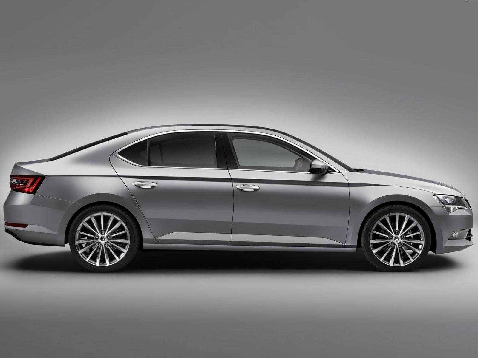 1600x1200 Skoda Superb wallpaper, free download