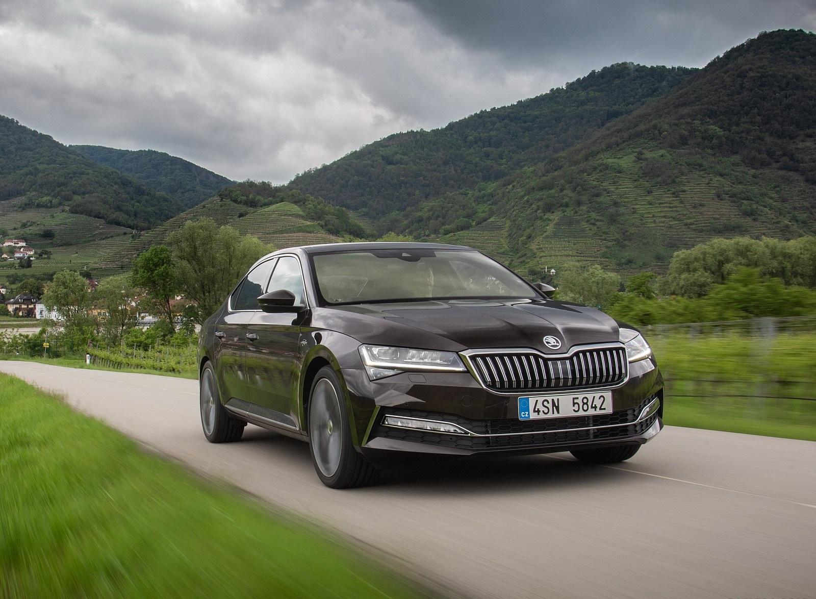 1600x1174 Skoda Superb Wallpaper (HD Image)