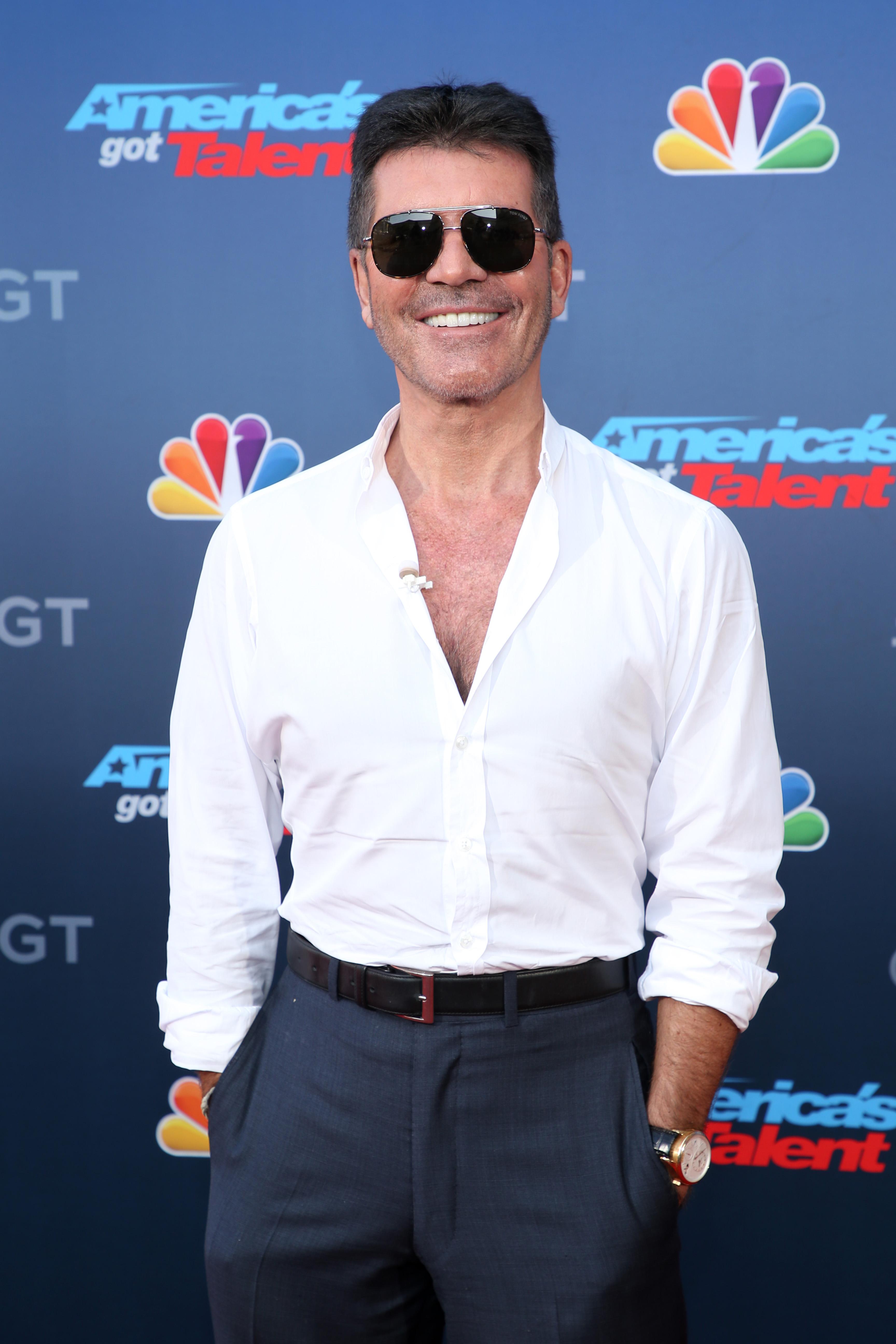 3456x5184 Sinitta makes bizarre claim 'germaphobe' Simon Cowell wears 'inflatable suit' to fly
