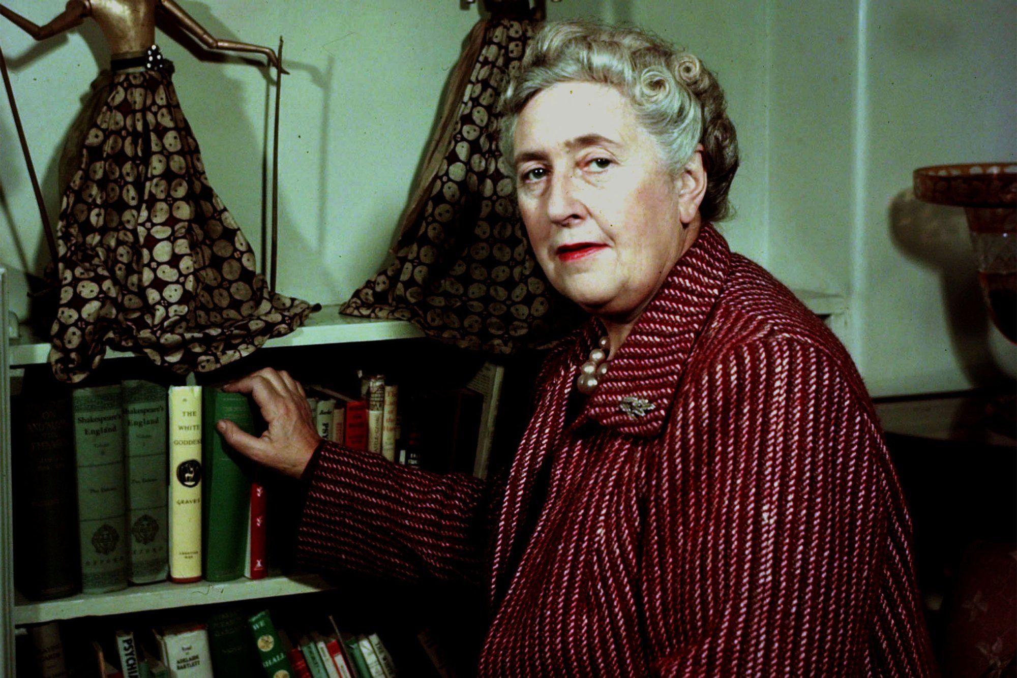 2000x1334 Agatha Christie Wallpaper