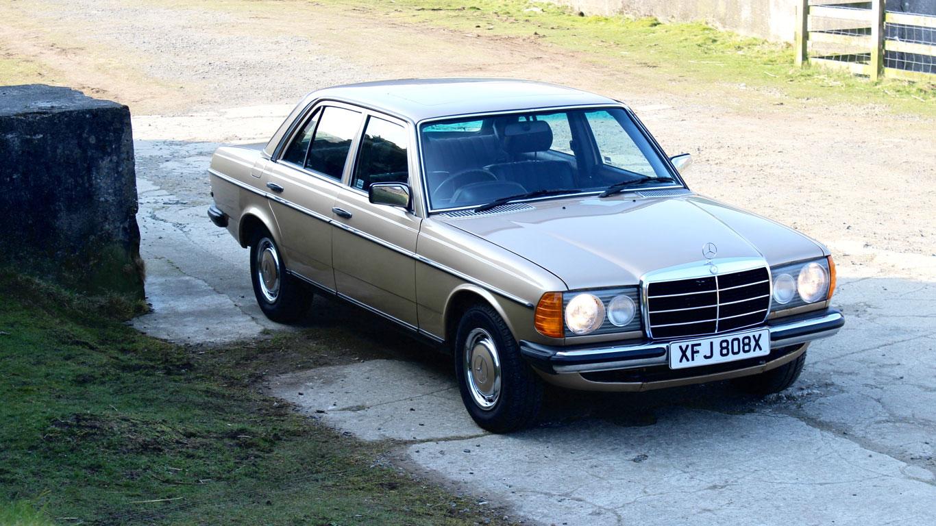 1366x768 Mercedes Benz W123 Review: Retro Road Test
