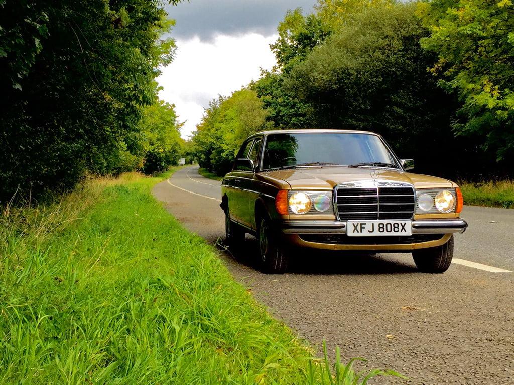 1024x768 Oh Lord, I've Bought A Mercedes Benz W123
