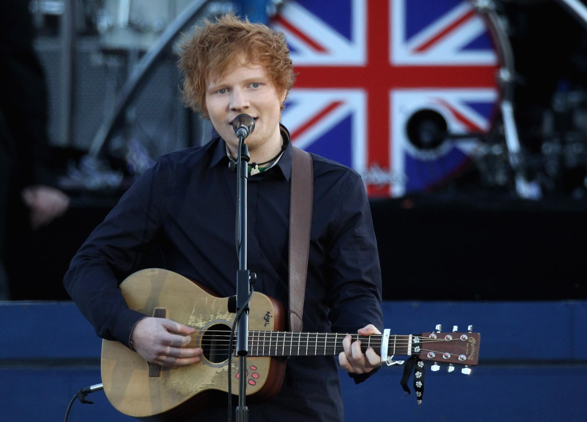 2000x1439 HD Ed Sheeran Wallpaper