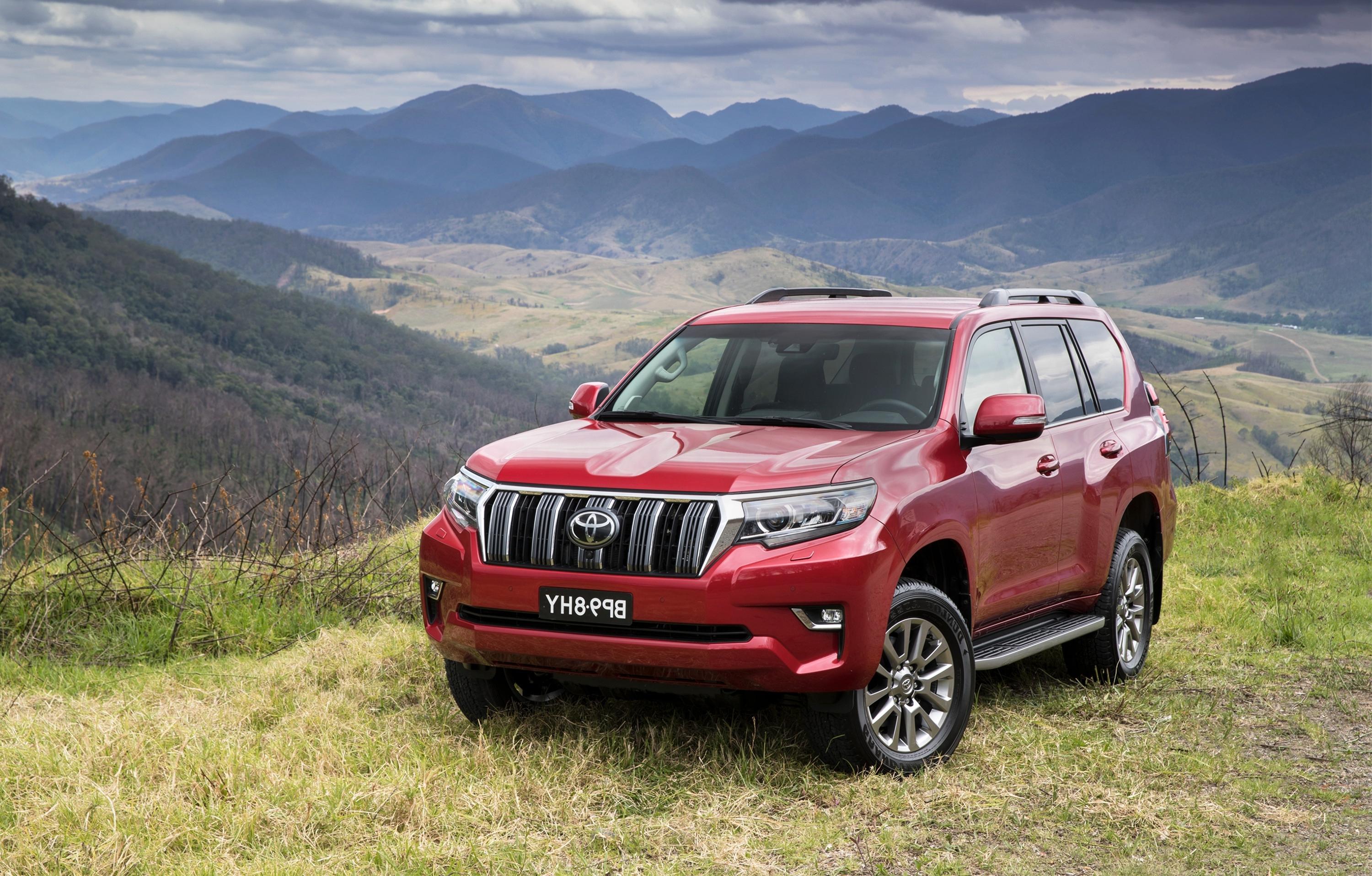 3000x1916 Wallpaper Field, Suv Cars, Red, Toyota Land Cruiser Prado:3000x1916