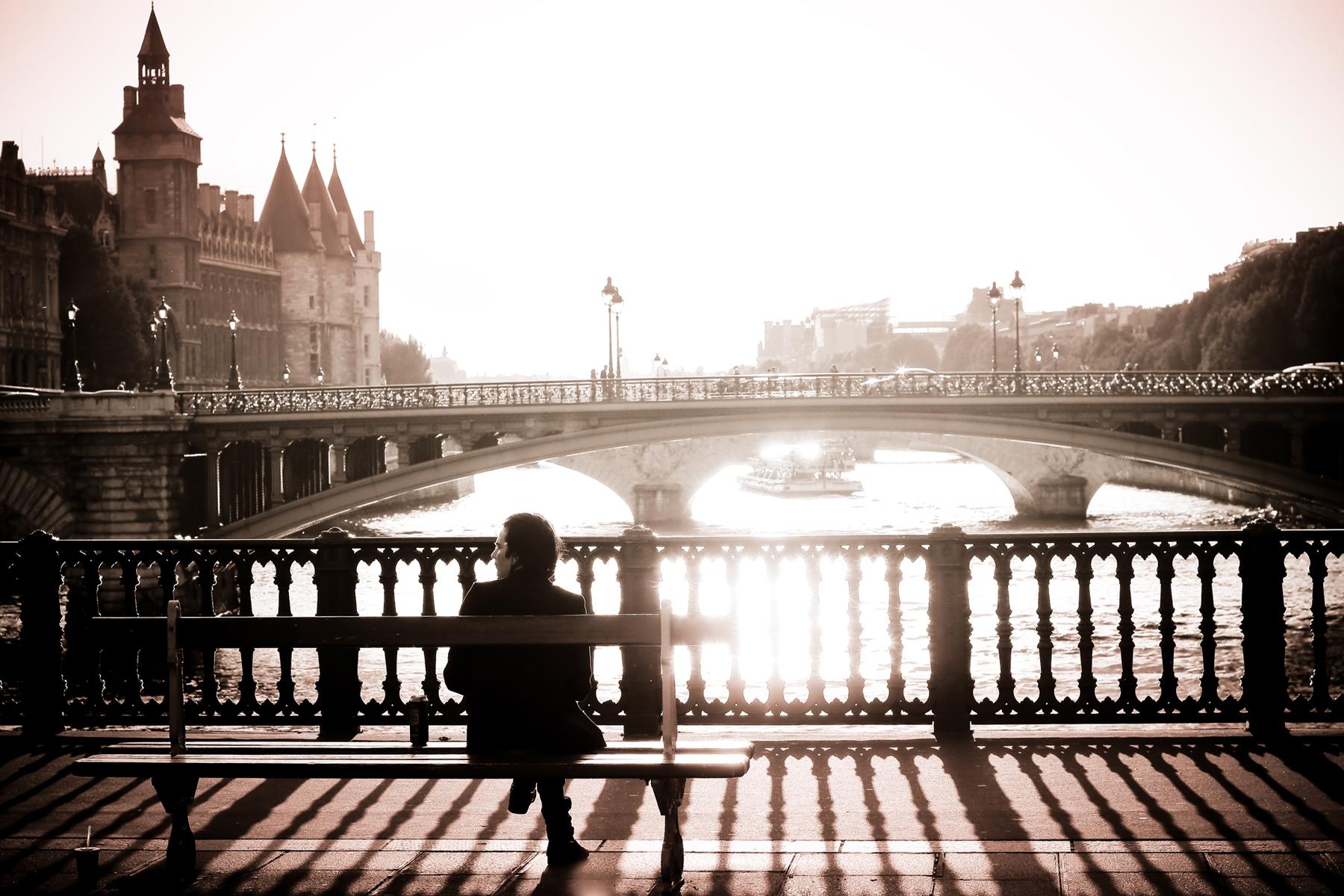 1800x1200 Download wallpaper 1800x1200 city, people, sit, embankments, bridges HD background