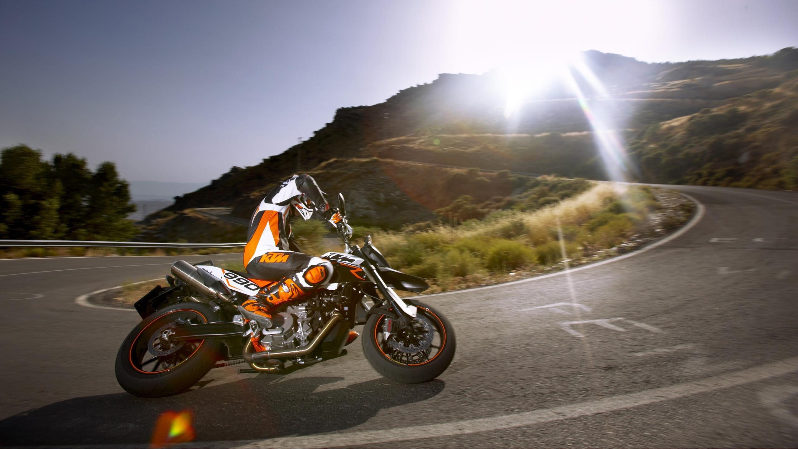 2560x1440 KTM Supermoto Wallpaper