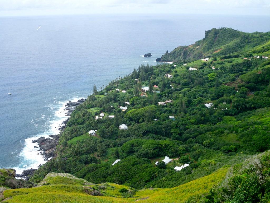 1024x768 Photo of Pitcairn Island. Condé Nast Traveler