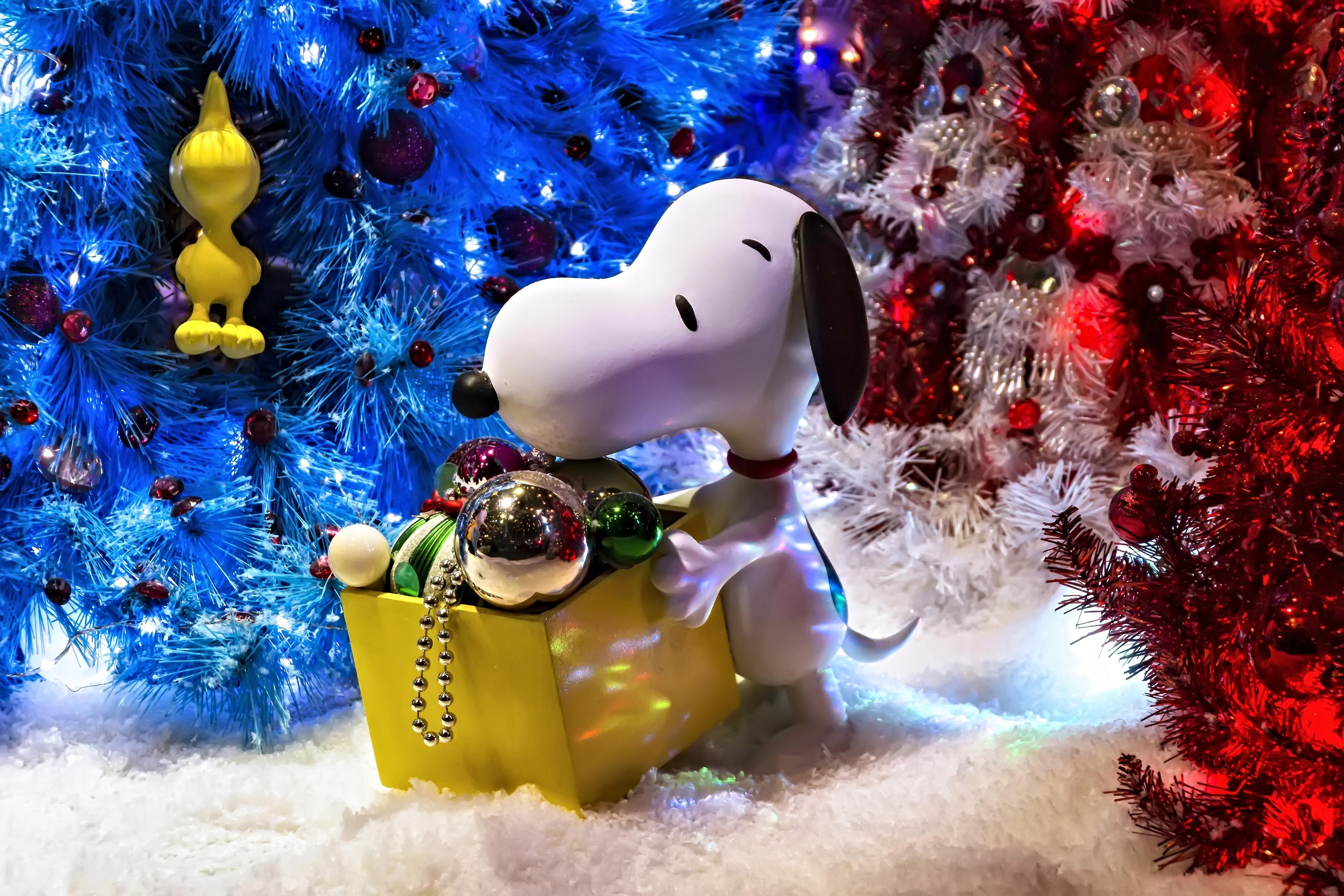 3600x2400 Wallpaper Snoopy, Charlie Brown, Christmas Day, New Year, Christmas Tree, Background Free Image