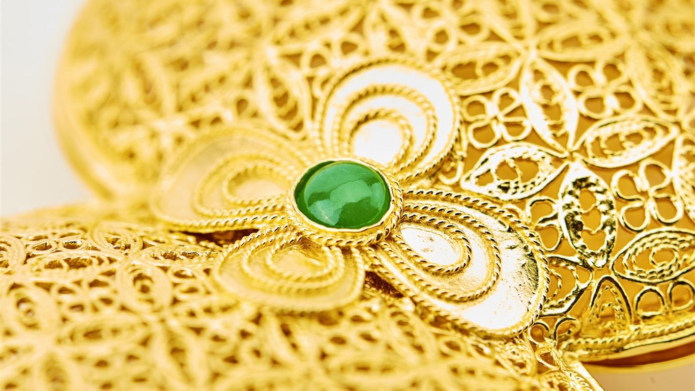 1366x768 Gold Jewelry Green Agate Photography Closeup2018