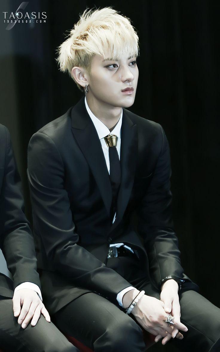 736x1177 Huang Z Tao Wallpaper