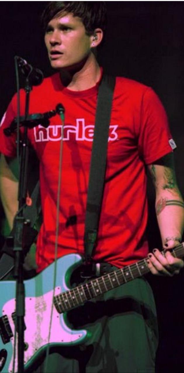 630x1280 Tom Delonge wallpaper
