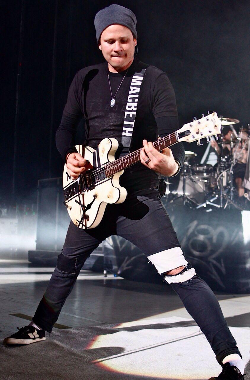 844x1280 Tom Delonge. Tom delonge, Blink Blink 182 tom delonge