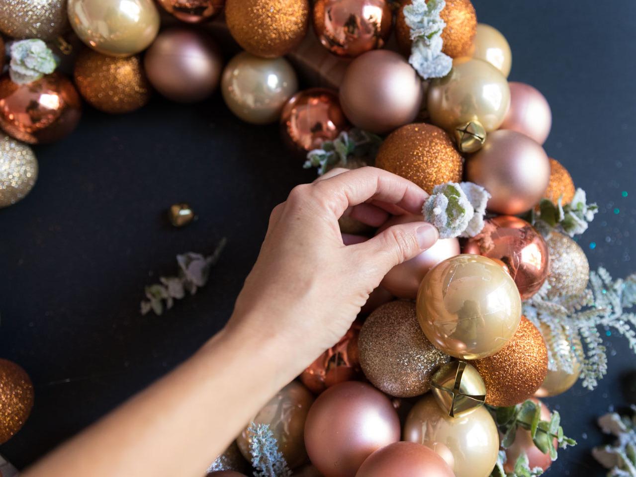 1279x960 Rose Gold DIY Ornament Wreath