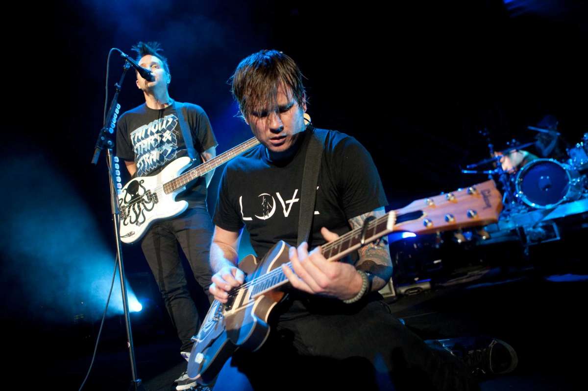 1200x799 Blink 182's Tom DeLonge Teases UFO Film