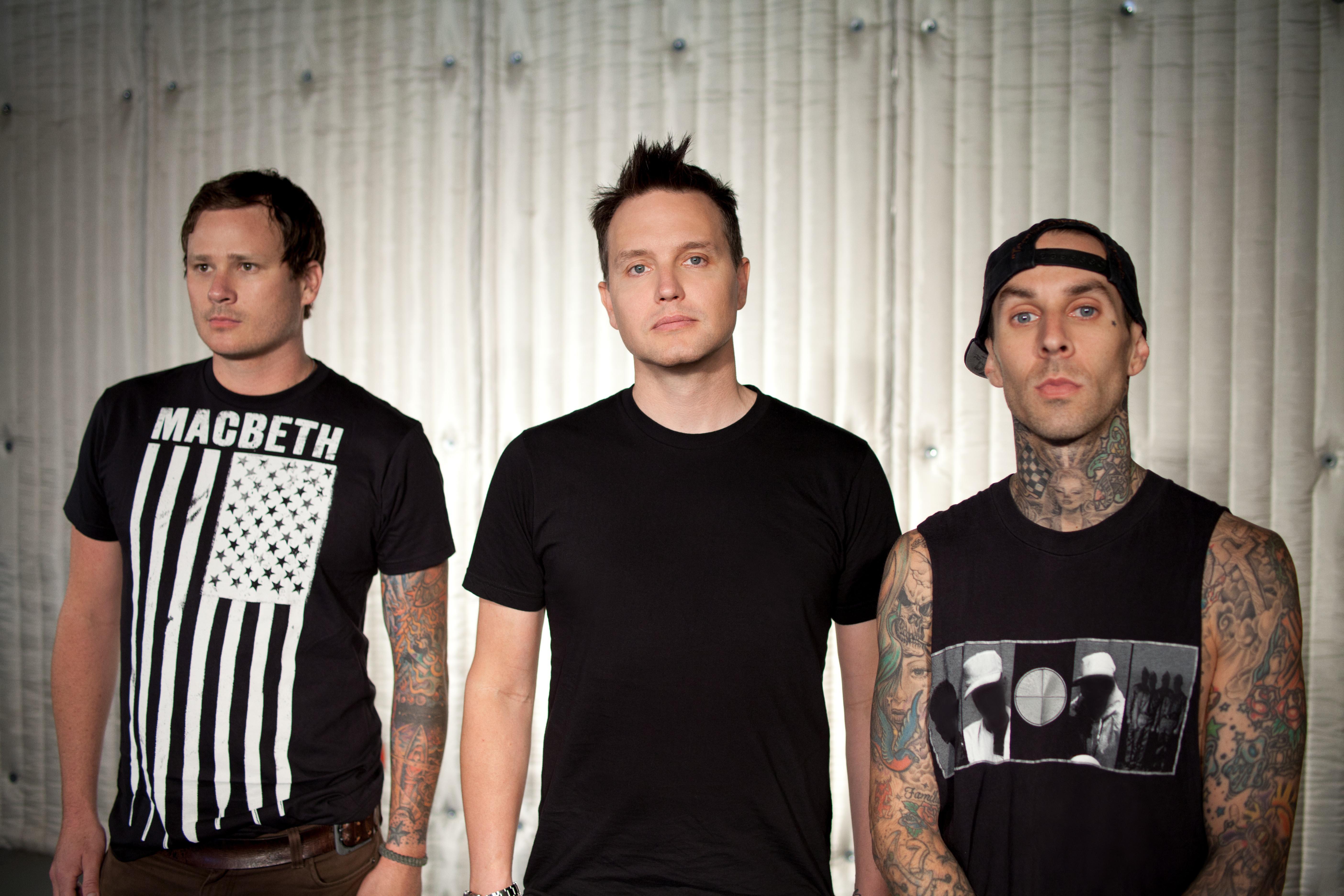 5616x3744 Wallpaper Tom DeLonge, Mark Hoppus, Blink- Blink, Musical Ensemble, Background Free Image