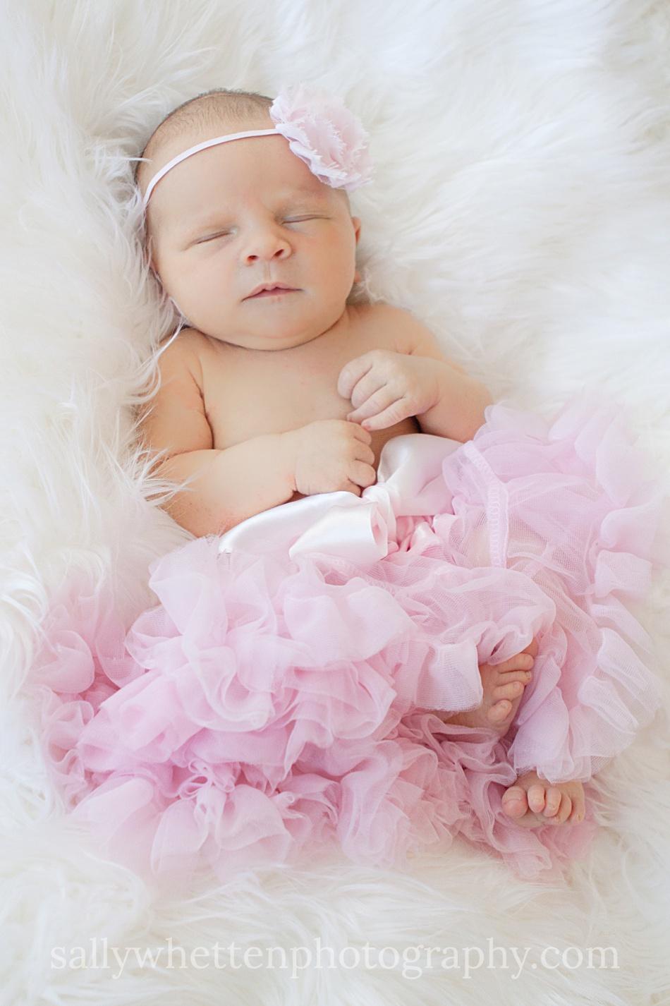 950x1426 Soft, beautiful baby girl photo. Newborn photographer Arizona