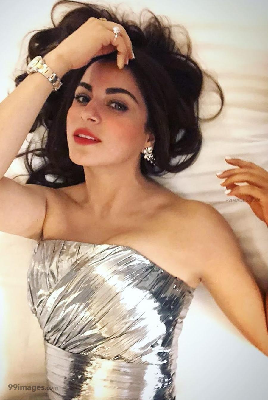 900x1342 Shraddha Arya HD Wallpaper (Desktop Background / Android / iPhone) (1080p, 4k) (900x1342) (2022)