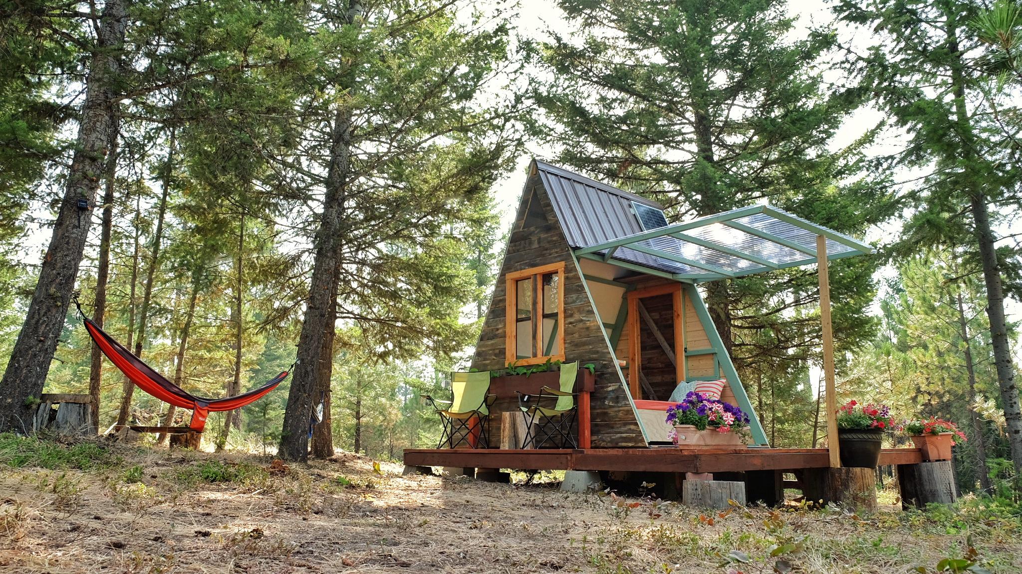 2048x1152 This Couple Built A Tiny A Frame In Montana For Just $700