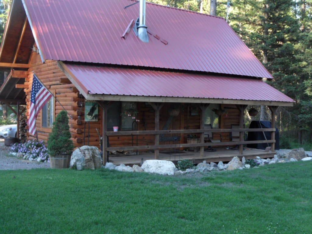 1024x768 Rustic Log Cabin On 20 Acres Private and peaceful, only 20 min from town