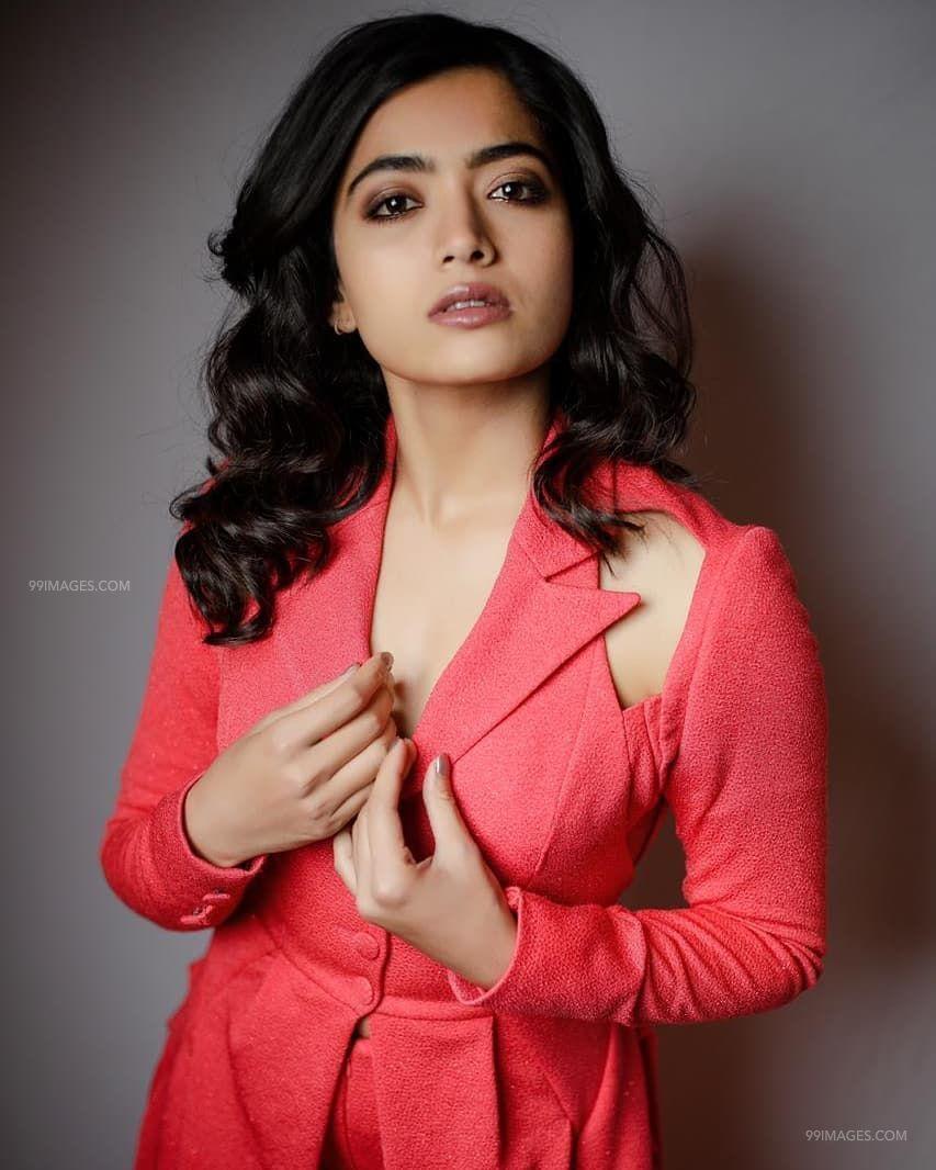 853x1066 Rashmika Mandanna Beautiful HD Photo & Mobile Wallpaper