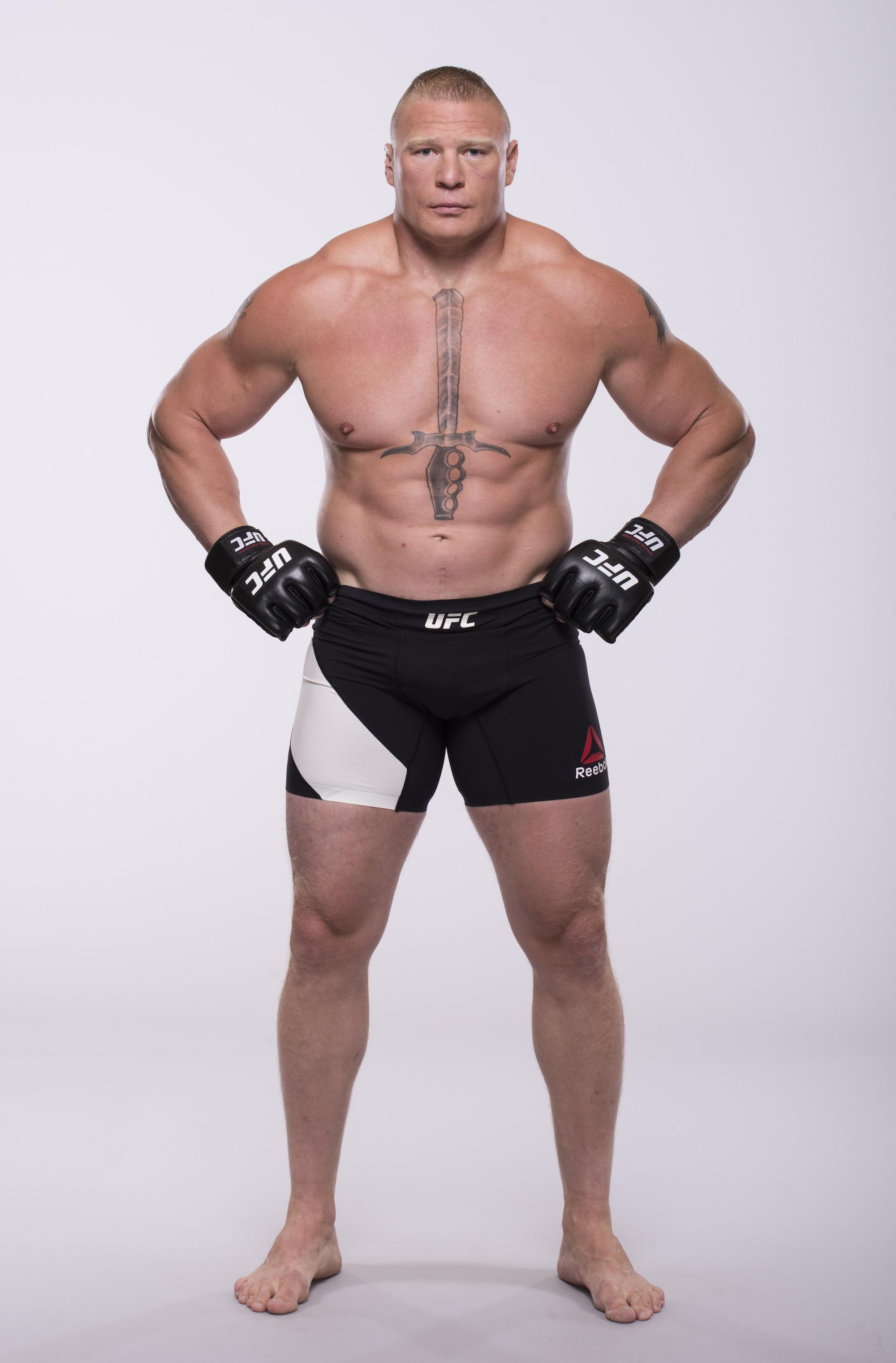 2000x3043 Brock Lesnar Full Body