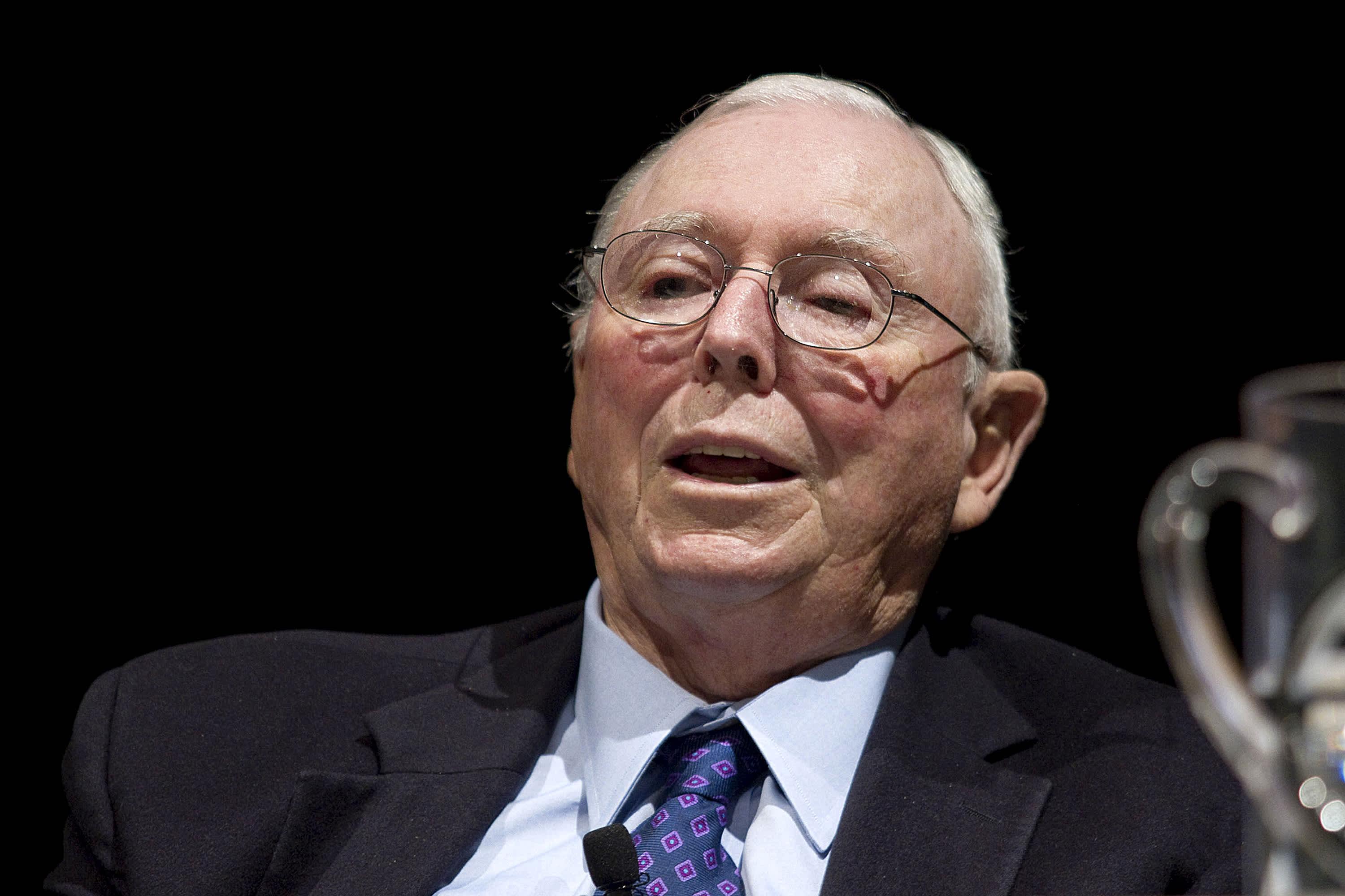 3000x2000 Munger on Tesla at $1 trillion, $000 bitcoin: I don't know what's worse