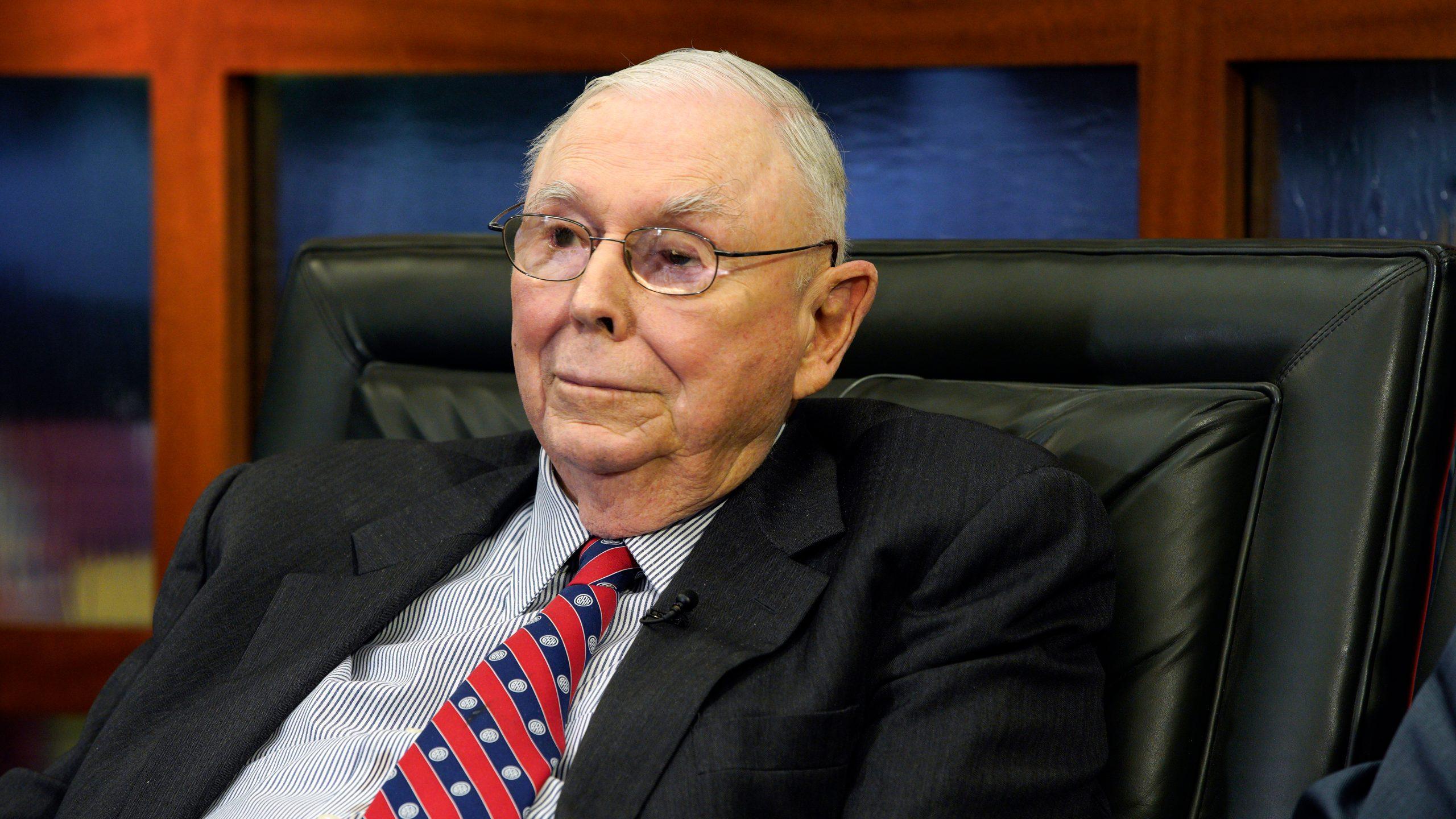 2560x1440 Buffett's Right Hand Man Says US Stock Market Is Overvalued