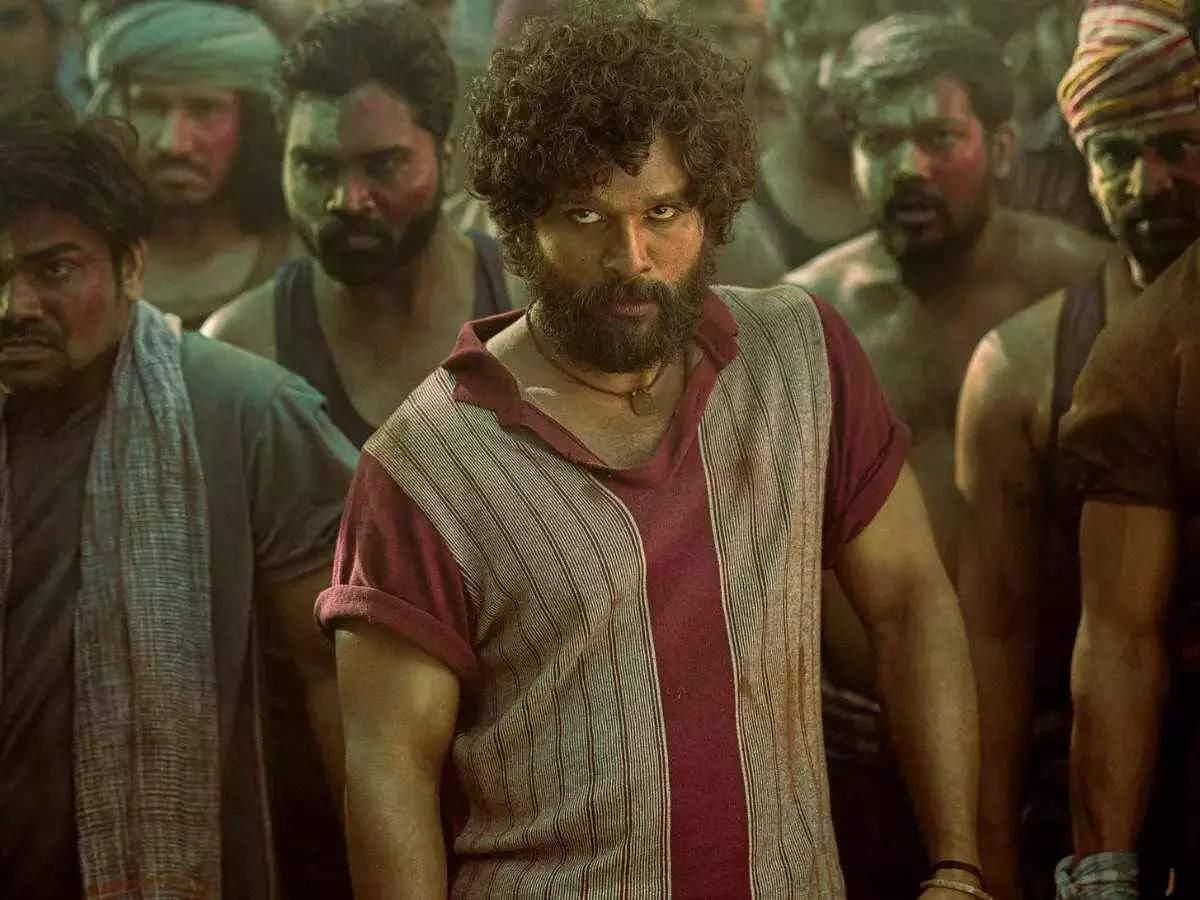 1200x900 Pushpa: 'Pushpa' crew pleasantly surprised: Allu Arjun donates gold coin! arjun gives gold coins to pushpa movie crew Jsnewstimes