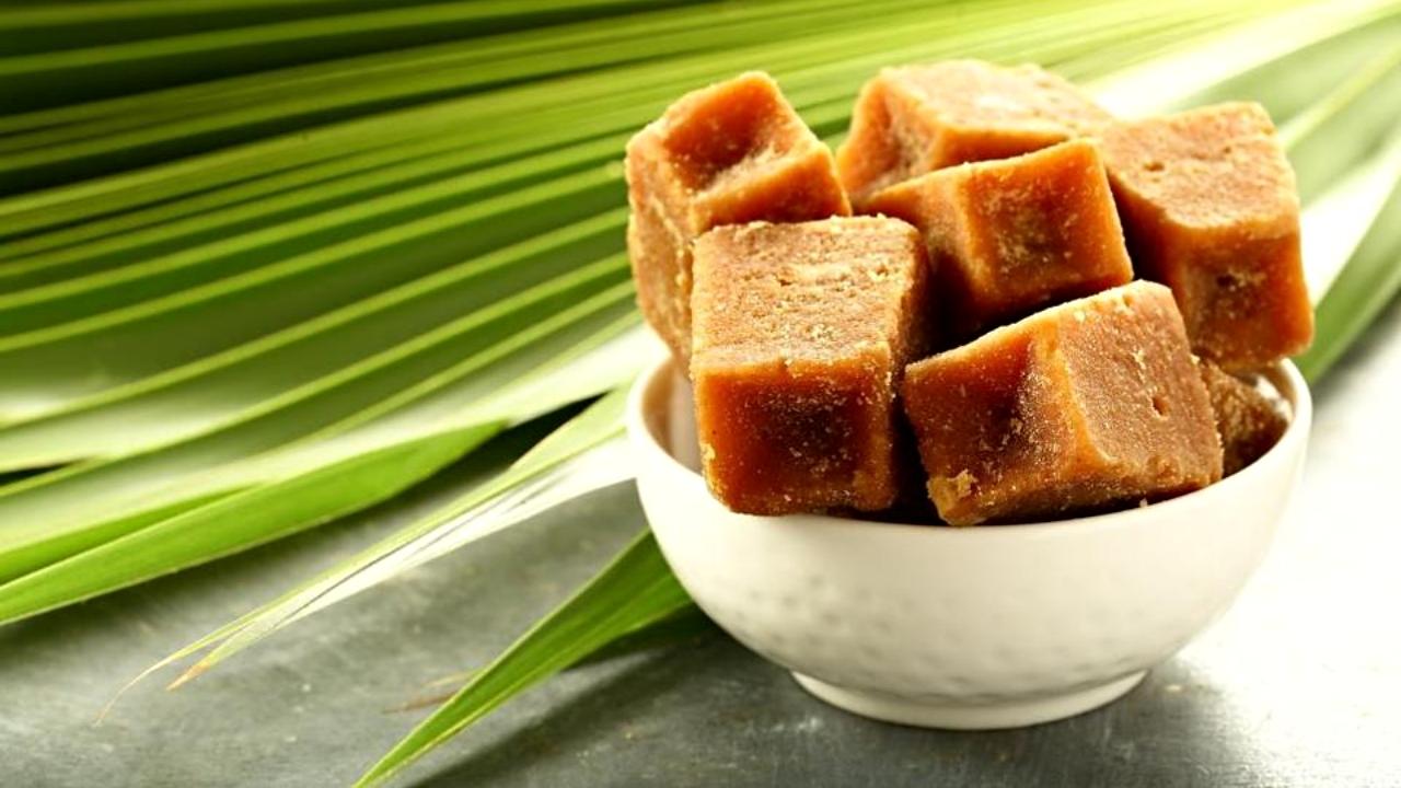 jaggery-production-process-traditional-jaggery-making-process-how-to