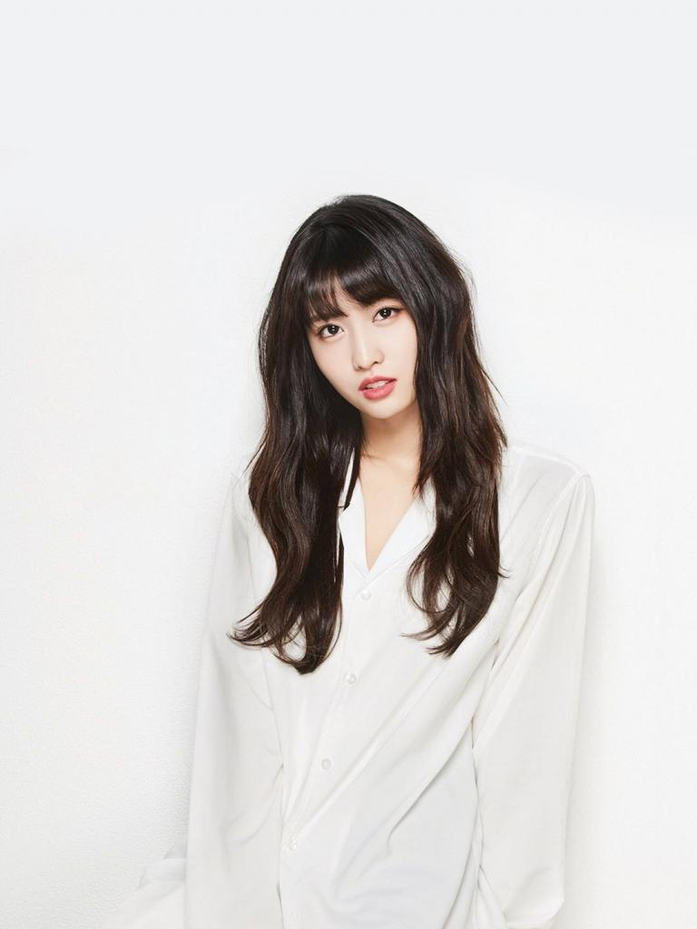 768x1024 Momo Twice Phone Wallpaper