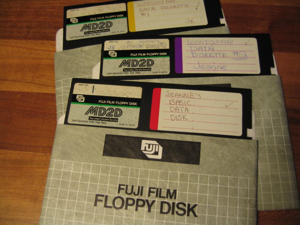 Floppy Disk Wallpapers - Top Free Floppy Disk Backgrounds - WallpaperAccess