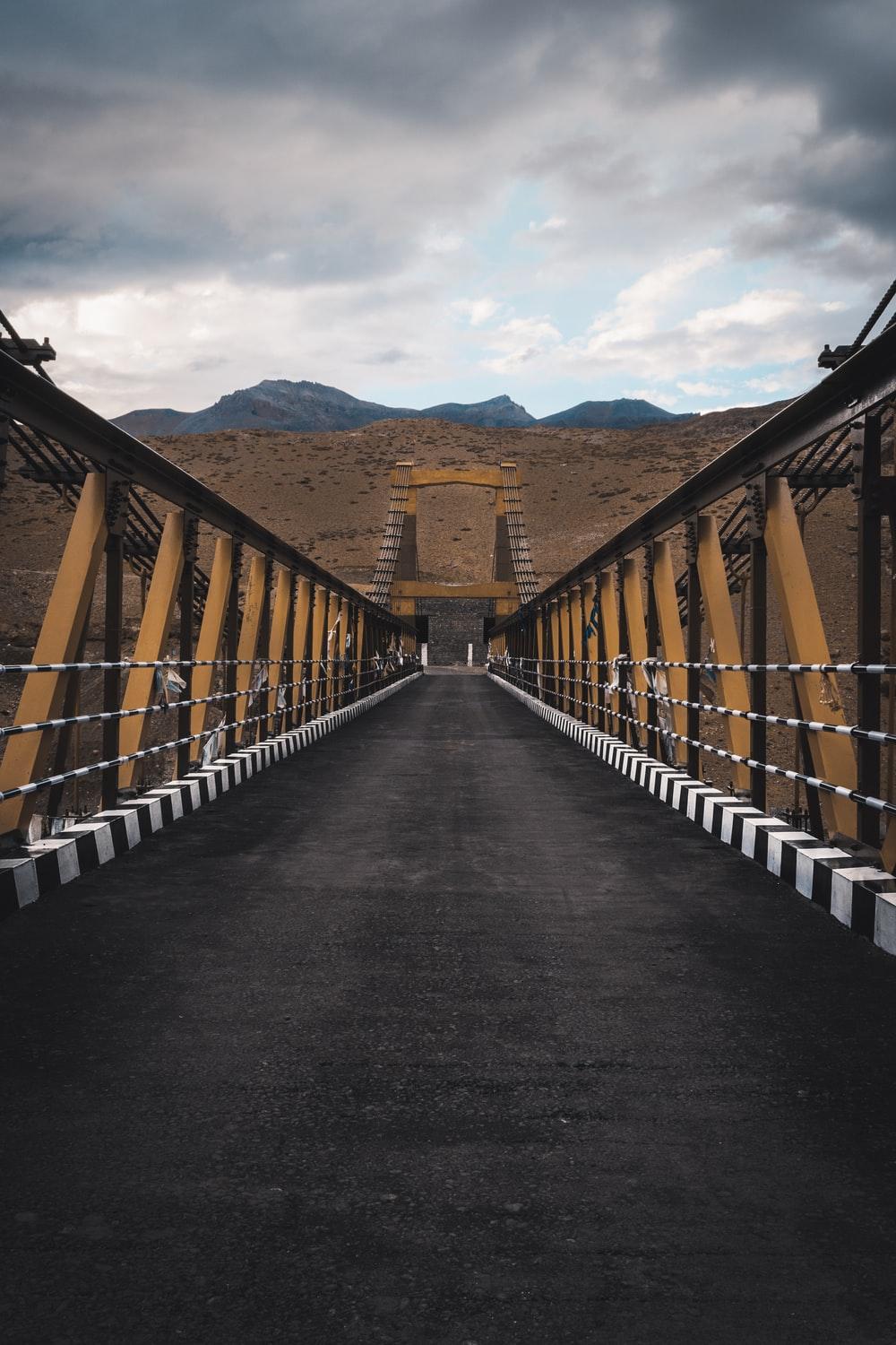 1000x1500 brown concrete bridge photo