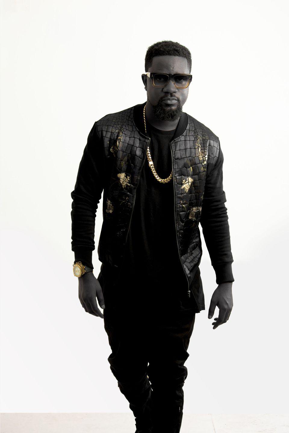 960x1440 Sarkodie Wallpaper