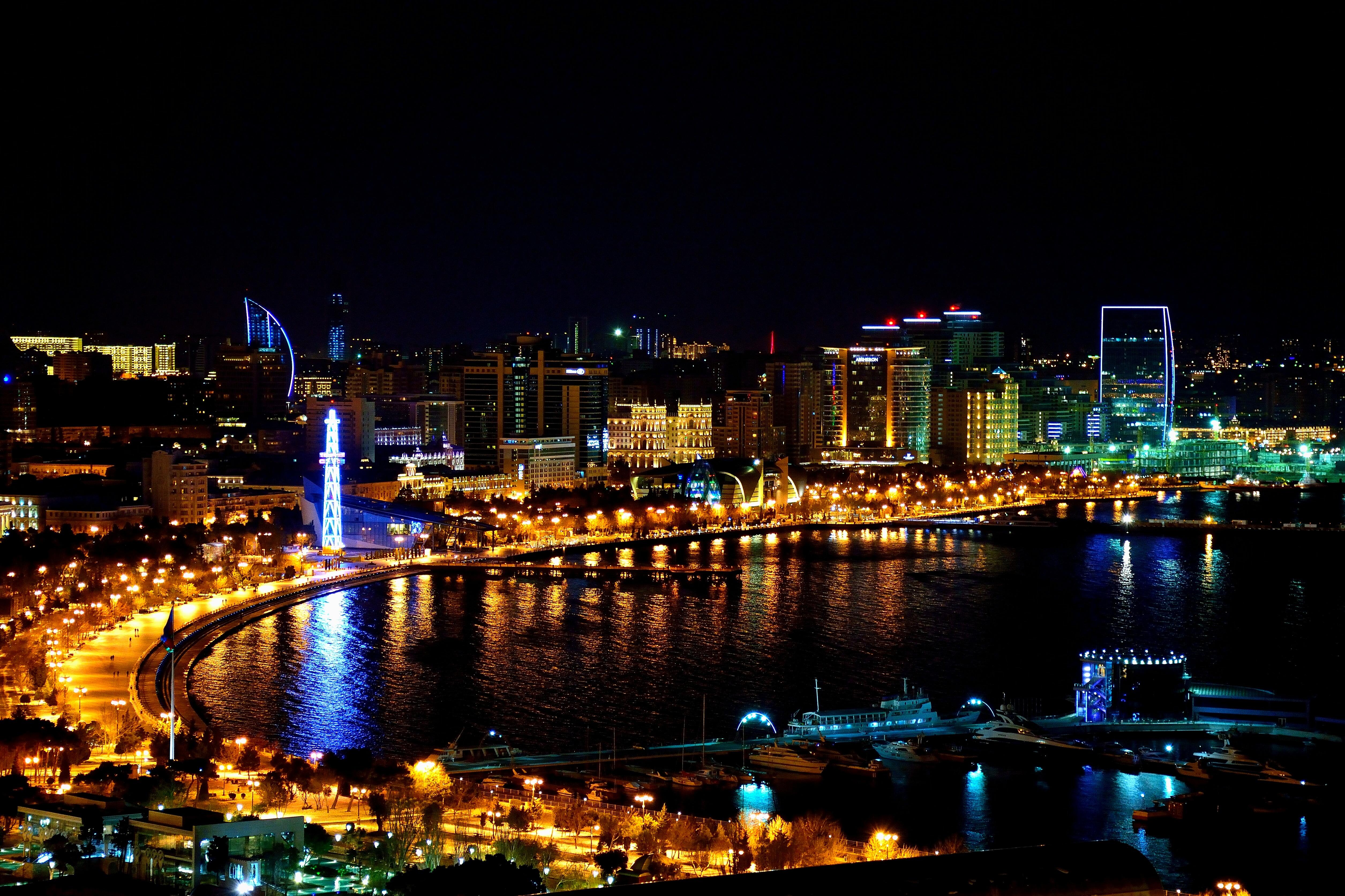 5022x3348 Baku Azerbaijan Night City Building Light Coast Wallpaper:5022x3348