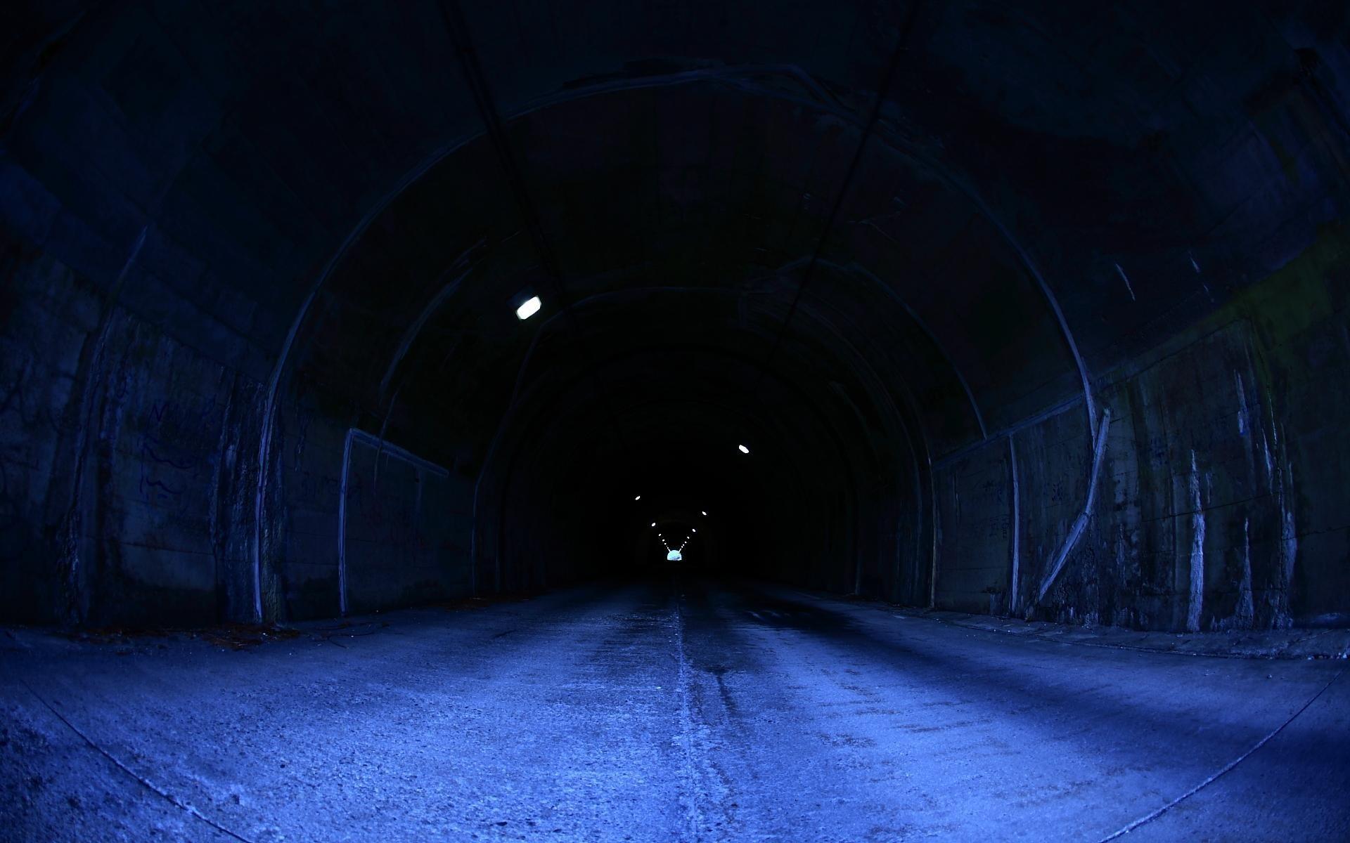 1920x1200 Tunnel HD Wallpaper