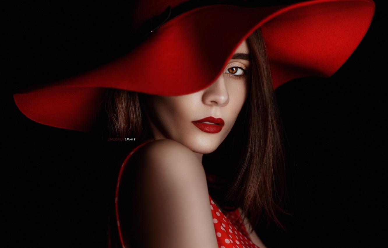 1332x850 Wallpaper Look, Girl, Face, Style, Portrait, Hat, Sponge, Red Lipstick, The Dark Background, Alexander Drobkov Light, Лидия Кулешова Image For Desktop, Section девушки