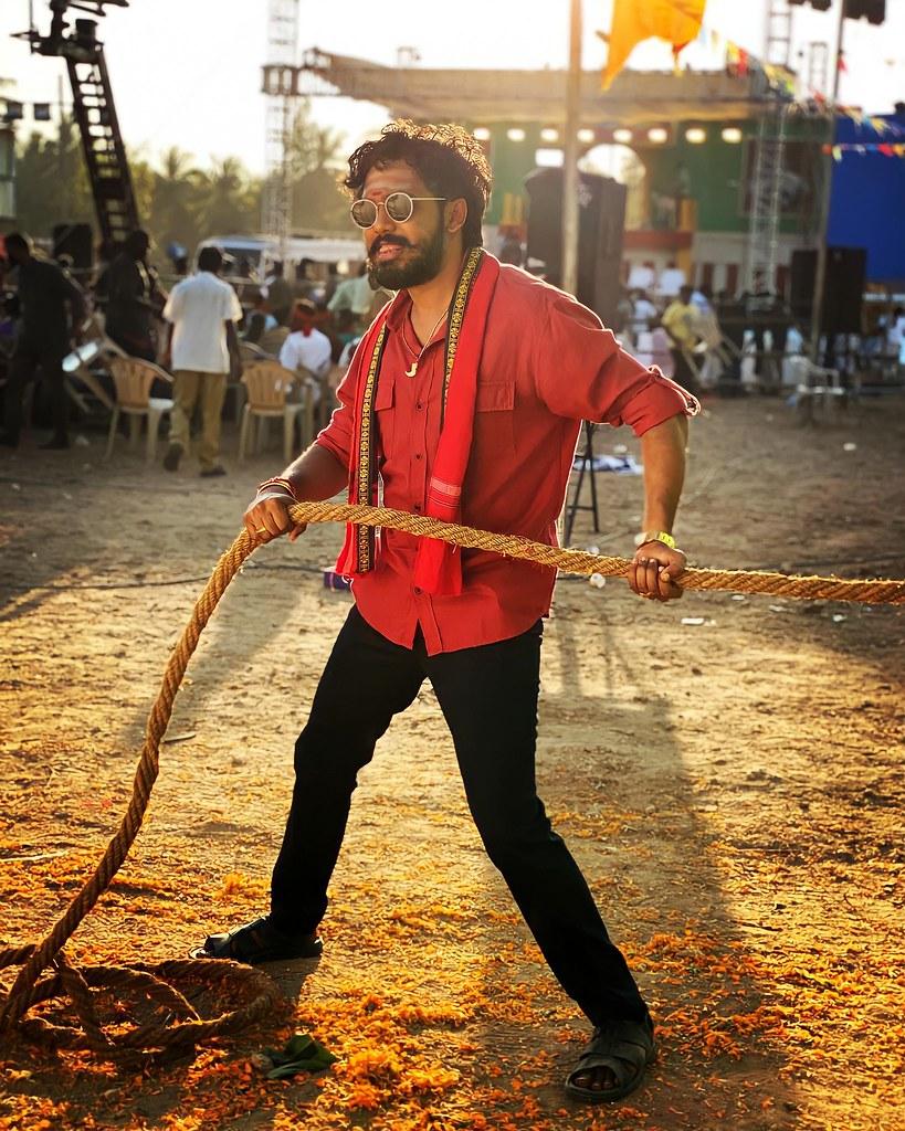 819x1024 Anbarivu HD Working Still