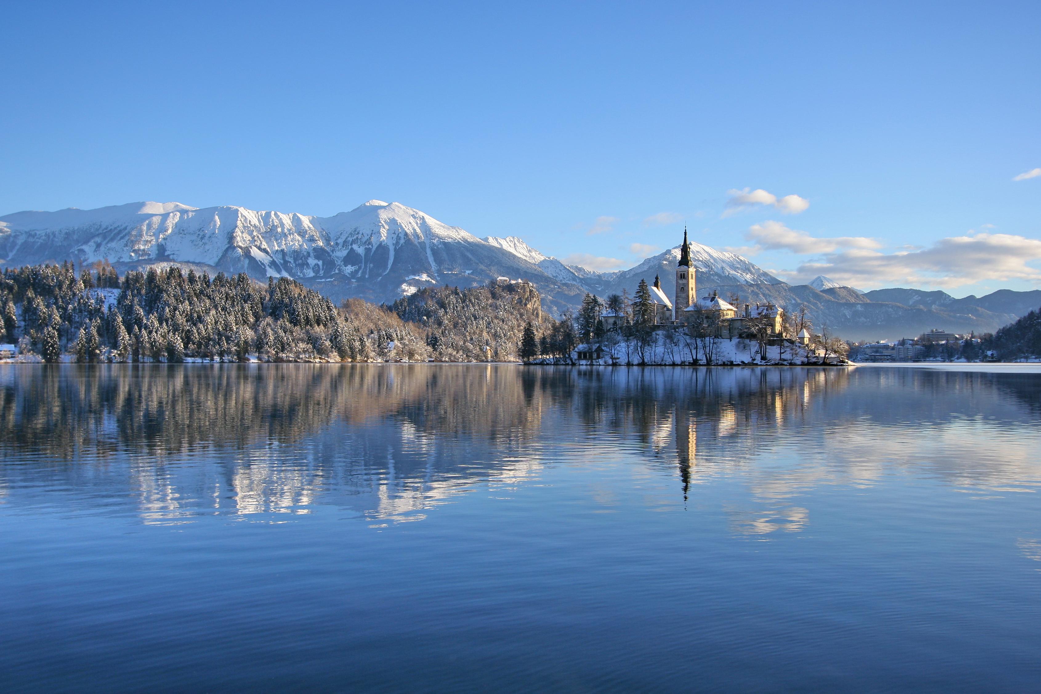 3381x2253 Wallpaper 4k Slovenia Lakes Alps Snow Wallpaper