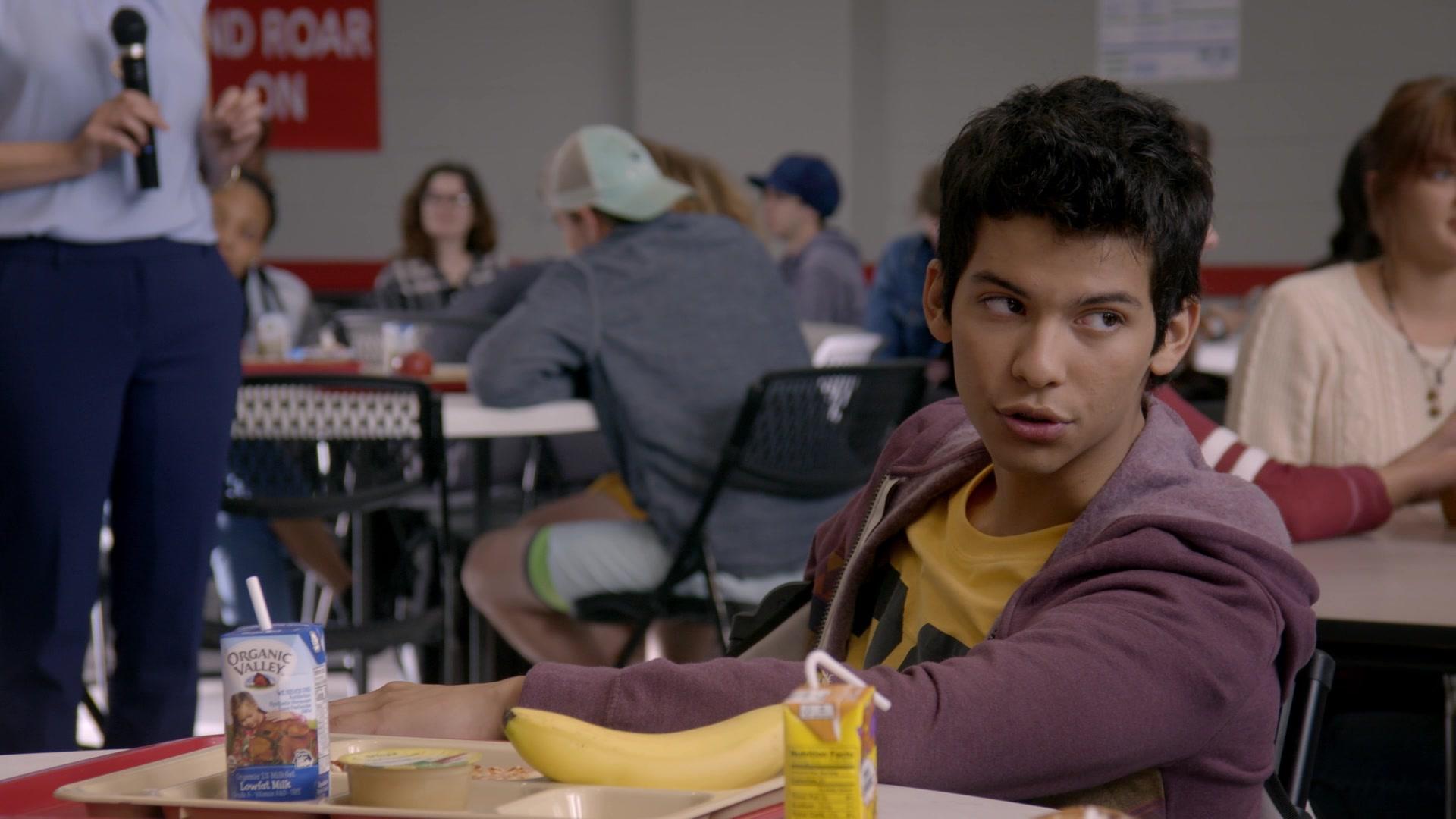1920x1080 Organic Valley Lowfat Milk Of Xolo Maridueña As Miguel Diaz In Cobra Kai S01E03 Esqueleto (2018)