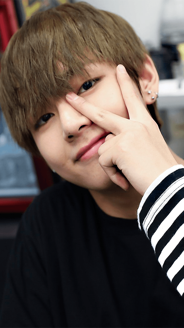 BTS Tae Hyung Wallpapers - Top Free BTS Tae Hyung Backgrounds ...