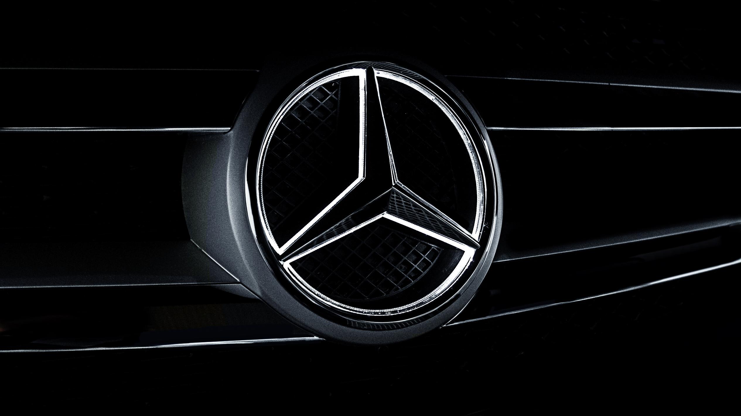 2530x1423 Mercedes Benz Wallpaper