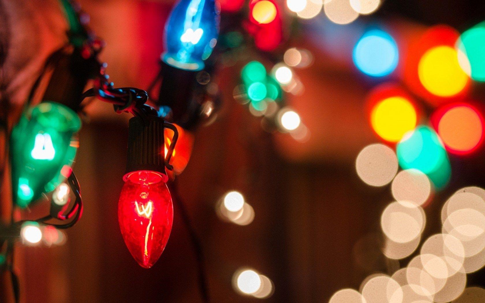 1680x1050 Colorful Garland Lights Wallpaper 41109 1680x1050px