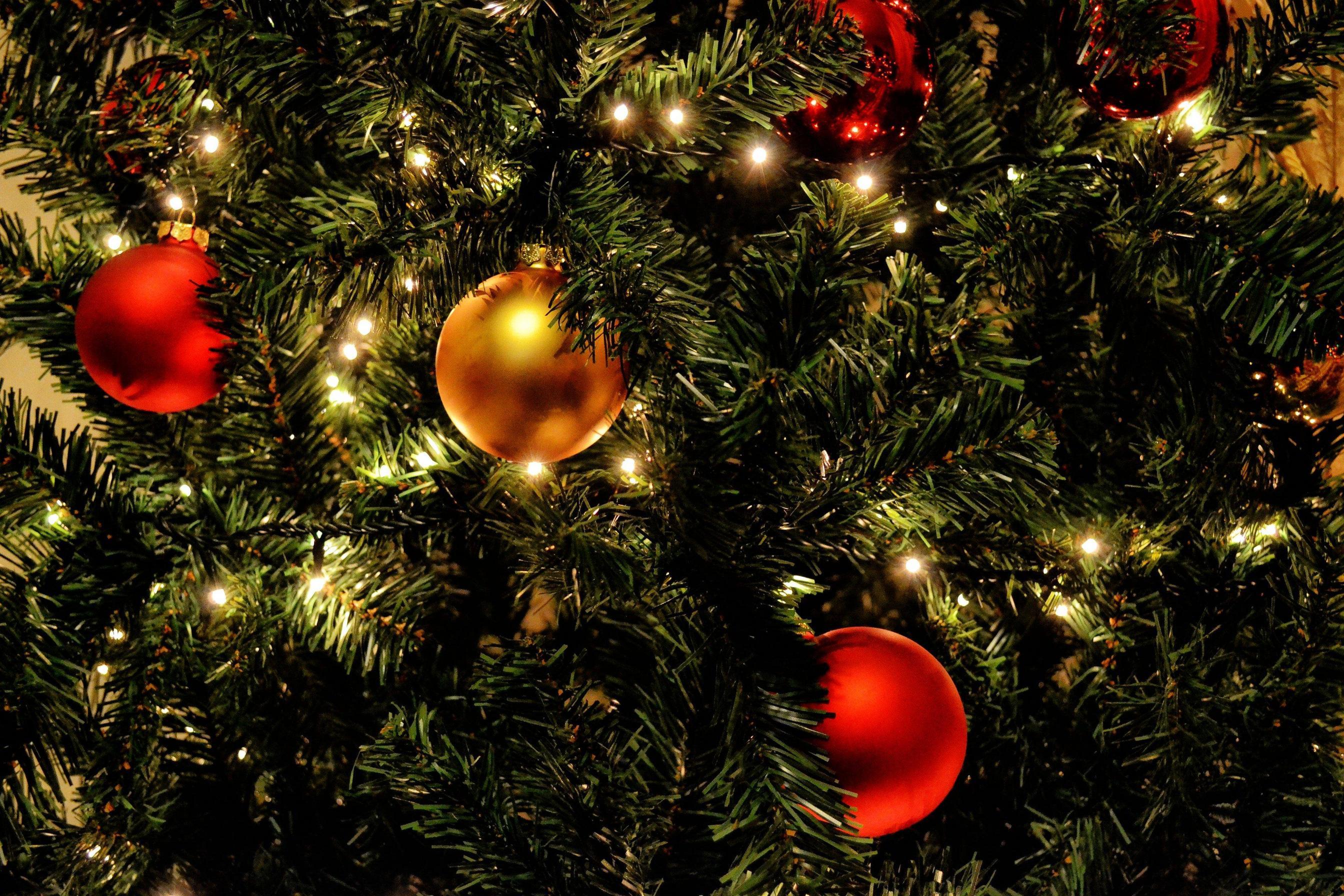 3840x2560 Christmas Lights Wallpaper HD Free Download