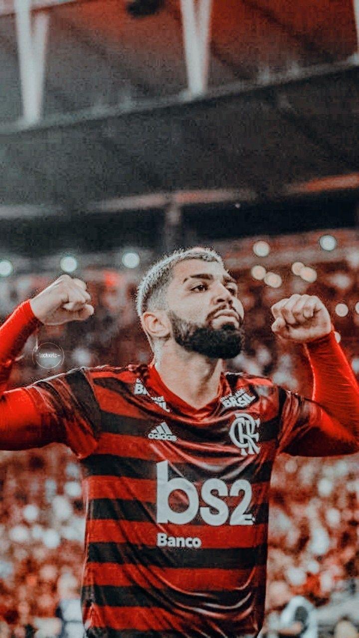 720x1280 Gabigol Flamengo Wallpaper