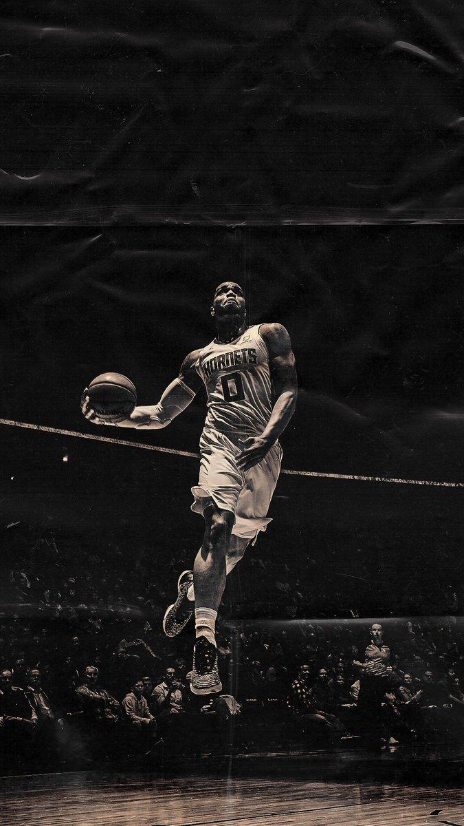 675x1200 Charlotte Hornets na Twitteri