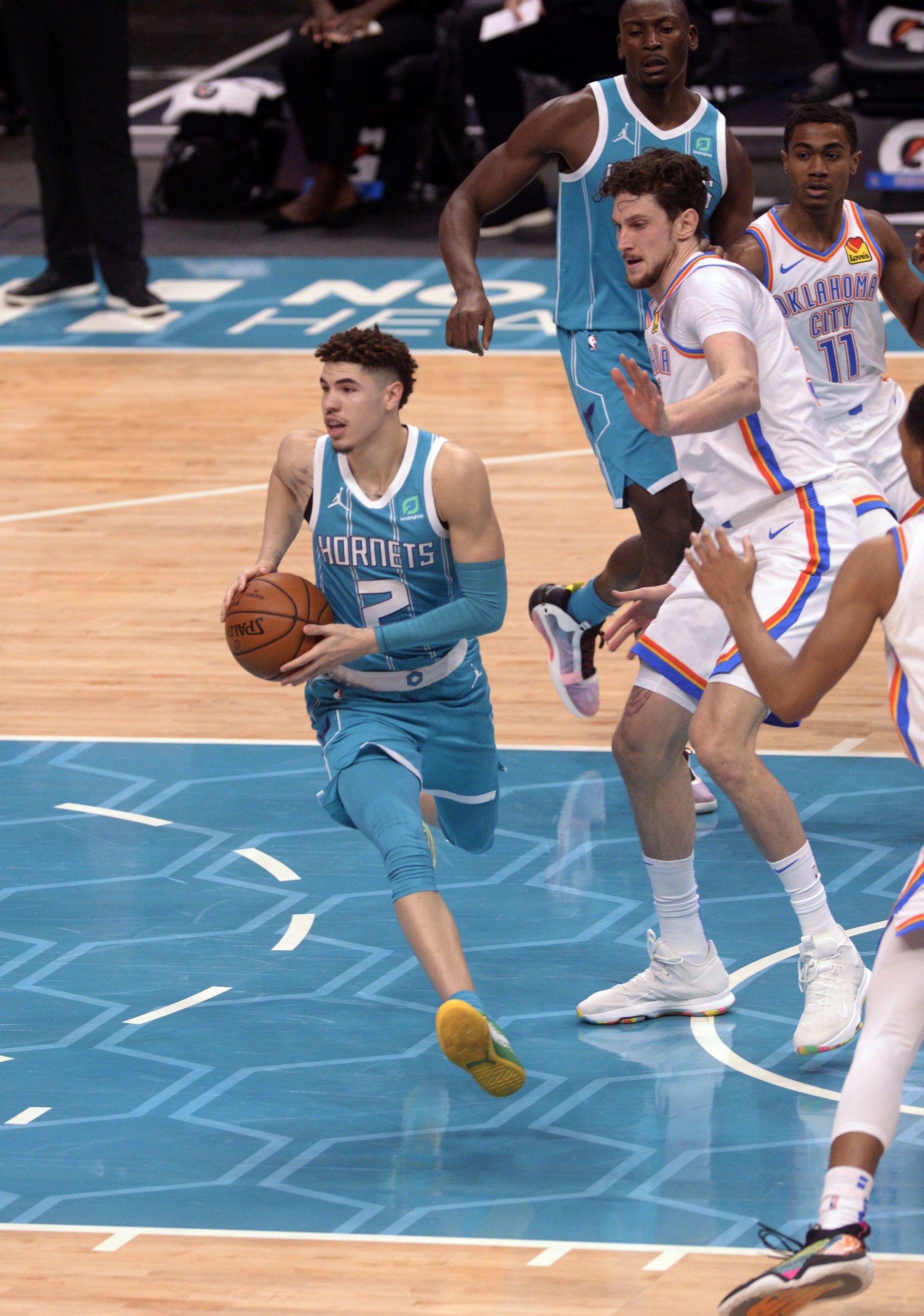2000x2850 LaMelo Ball, Miles Bridges among small wins in Hornets second loss