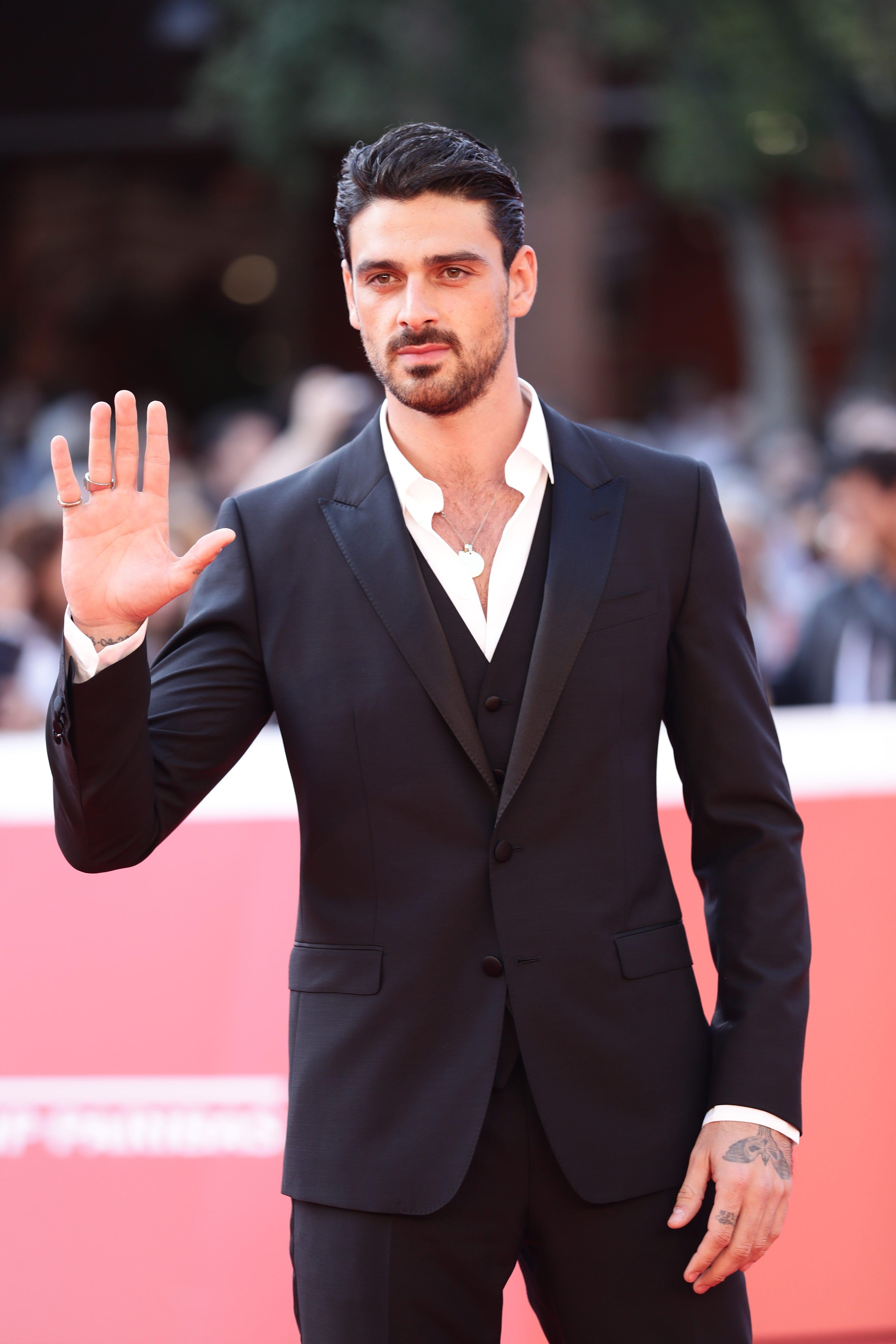 3401x5101 Days': Netflix's 'controversial' erotic thriller sparks backlash