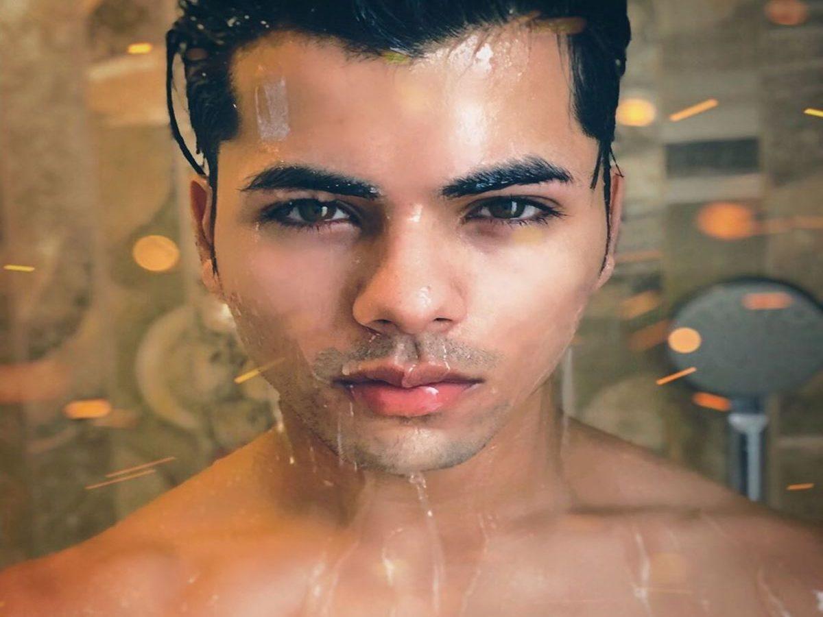 1200x900 Siddharth Nigam Biography Wiki, Age, Height, Net Worth, Girlfriend